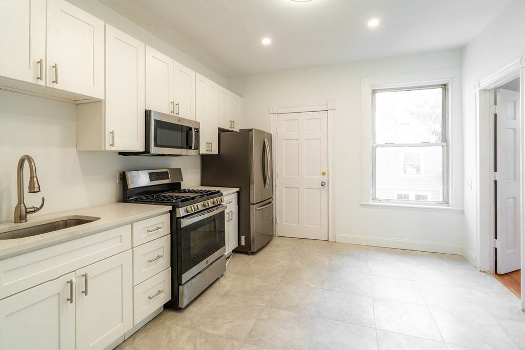 298 Brookline St - Photo 1