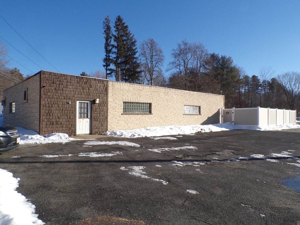419 E Main St - Photo 1