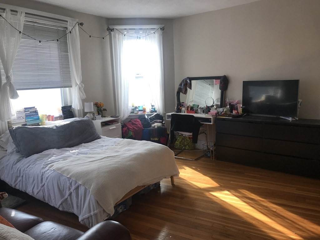 11 Park Dr - Photo 1