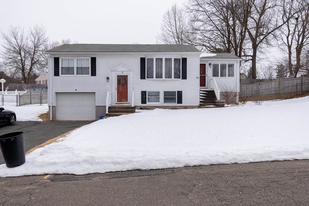33 Ampere Ave - Photo 1