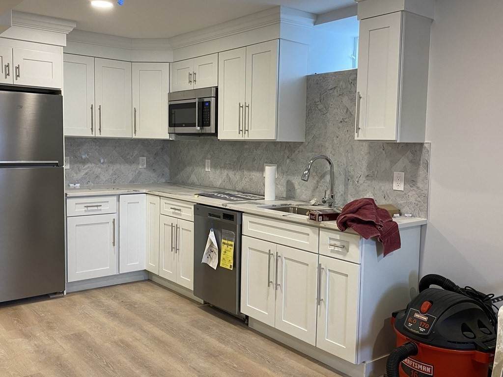 34 Jamaica Rd - Photo 1