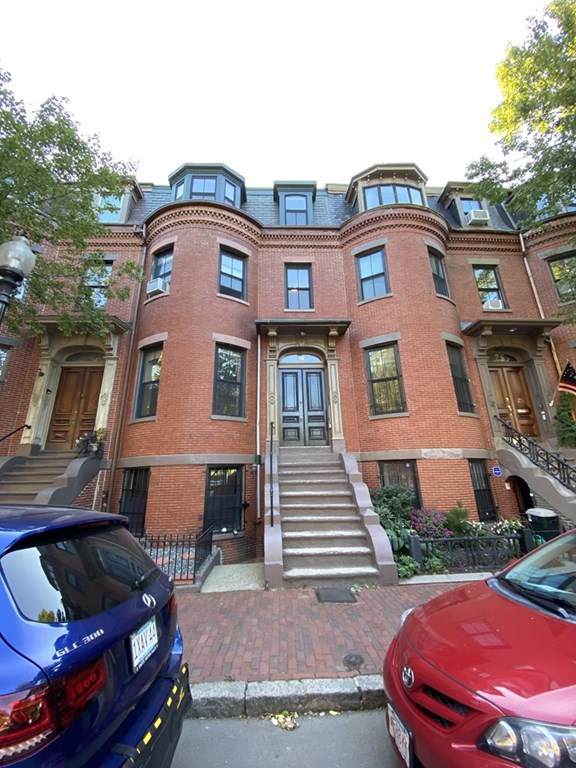 27 E Concord - Photo 1