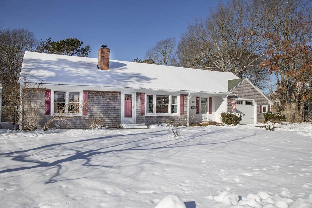31 Deacon St - Photo 1