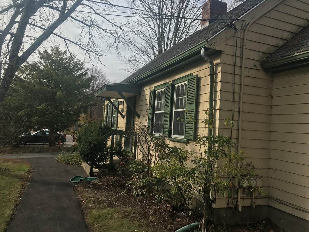 165 Grove Street - Photo 1