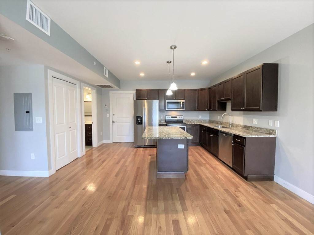138 Eastern Ave - Photo 1