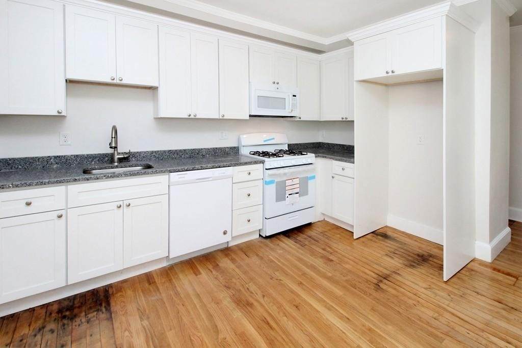 45 Spencer St - Photo 1