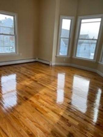 219 Salem St - Photo 1