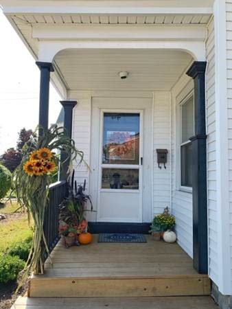 942 Main - Photo 1