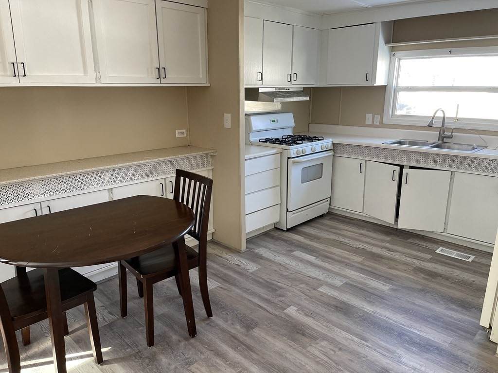181 Boston Post Road - Photo 1