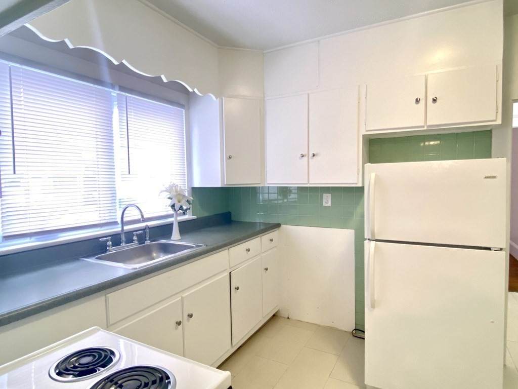 45 Wolcott - Photo 1