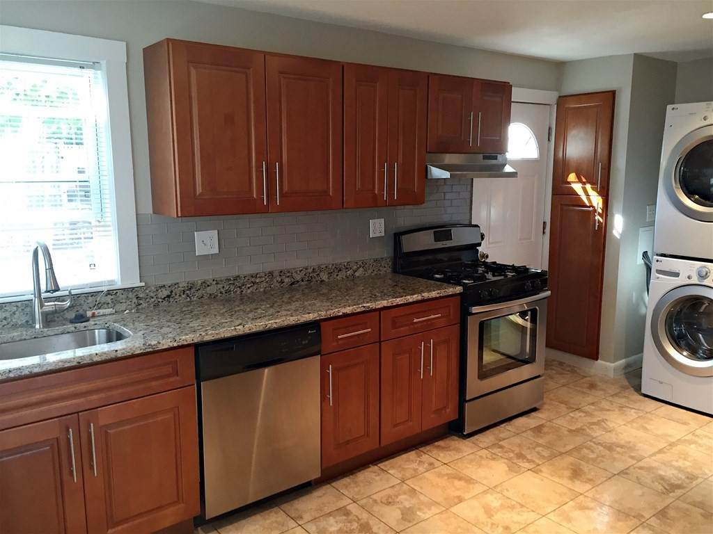 1370 Pleasant Street - Photo 1