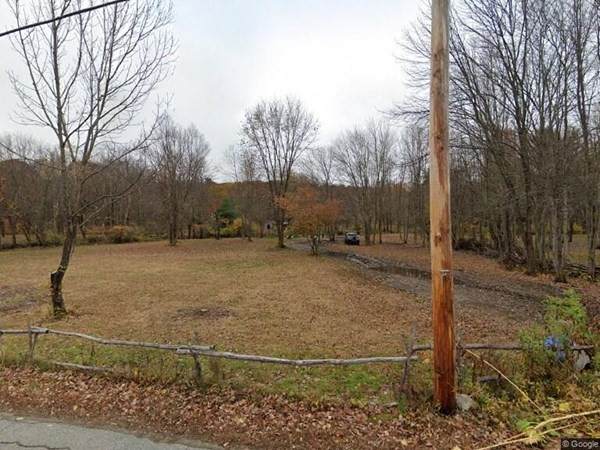 201 Maple - Photo 1