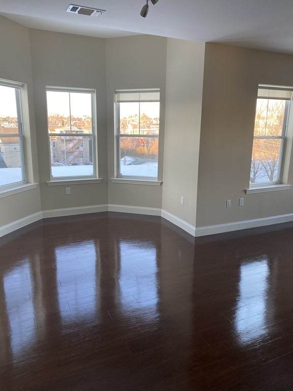 12 Valley St - Photo 1