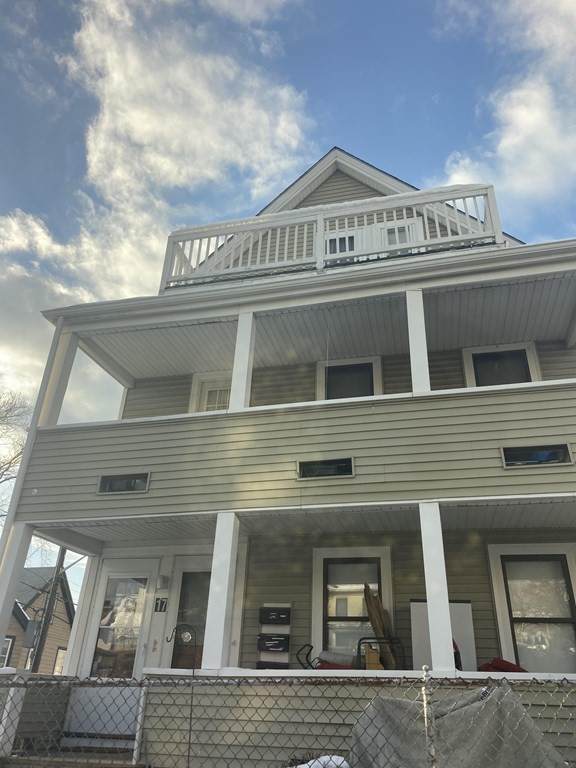 17 Belle Isle Avenue - Photo 1
