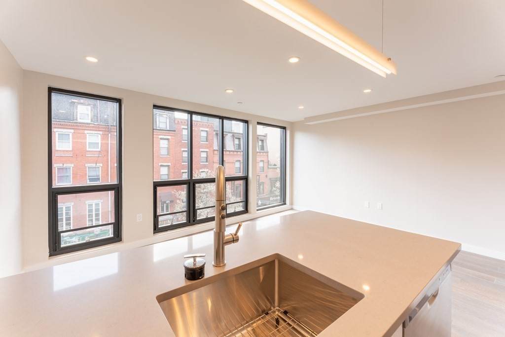 244 Hanover St. - Photo 1