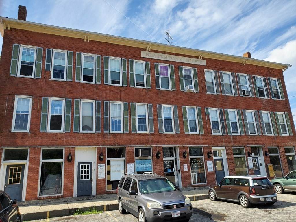98 Canal St - Photo 1