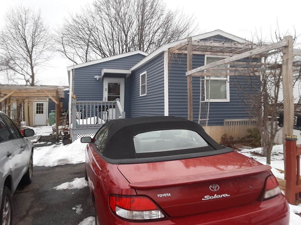 685 Broadway - Photo 1