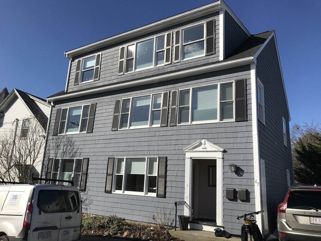 67 Gregory - Photo 1