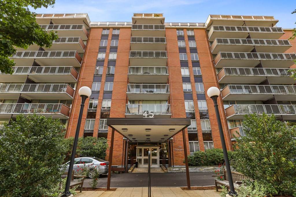 45 Longwood Ave - Photo 1