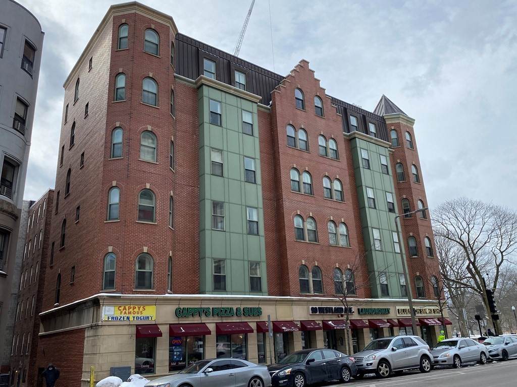 82-90 Westland Avenue - Photo 1