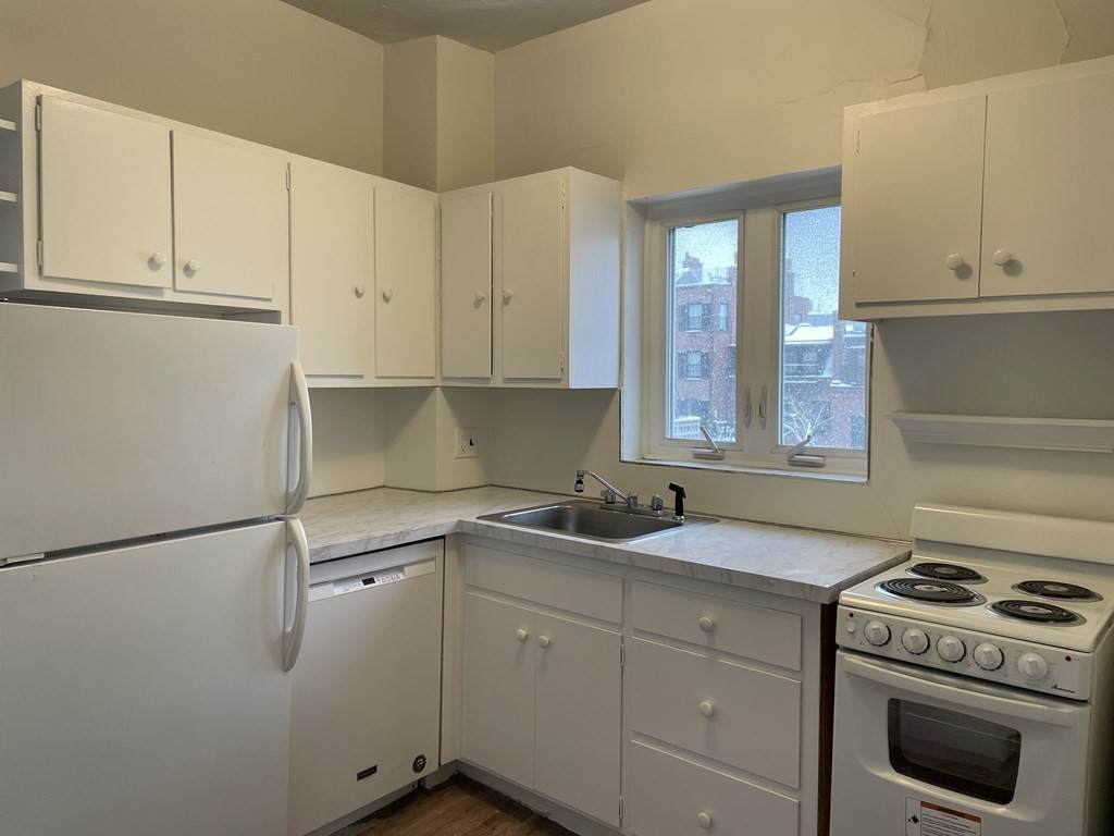 92 Revere - Photo 1