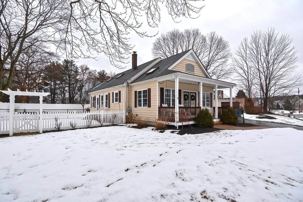 418 Read St - Photo 1