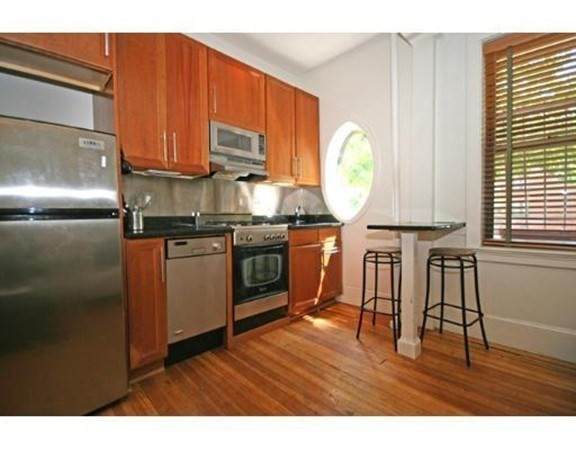 75 Burbank - Photo 1
