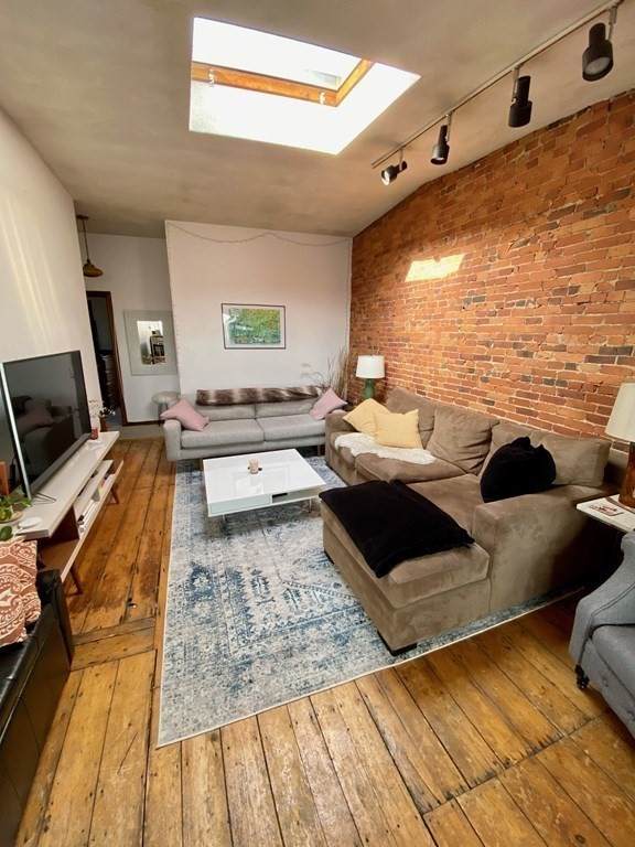 660 Tremont - Photo 1