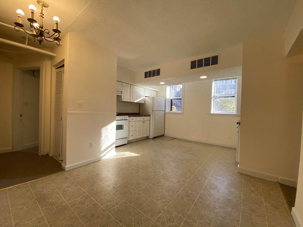 10 Dana Street - Photo 1