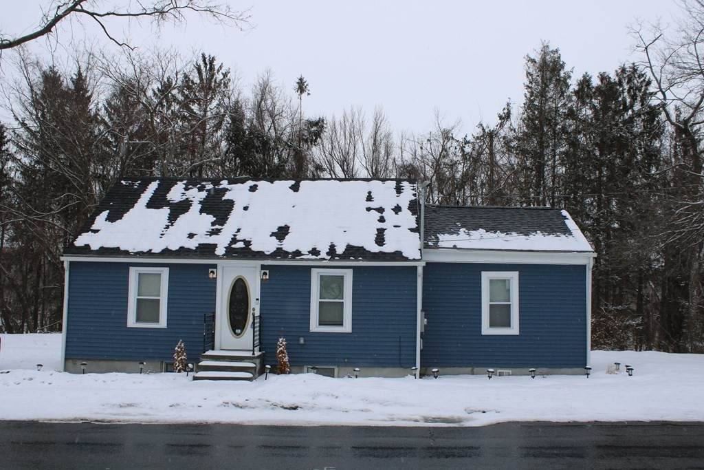 212 Damon Rd - Photo 1