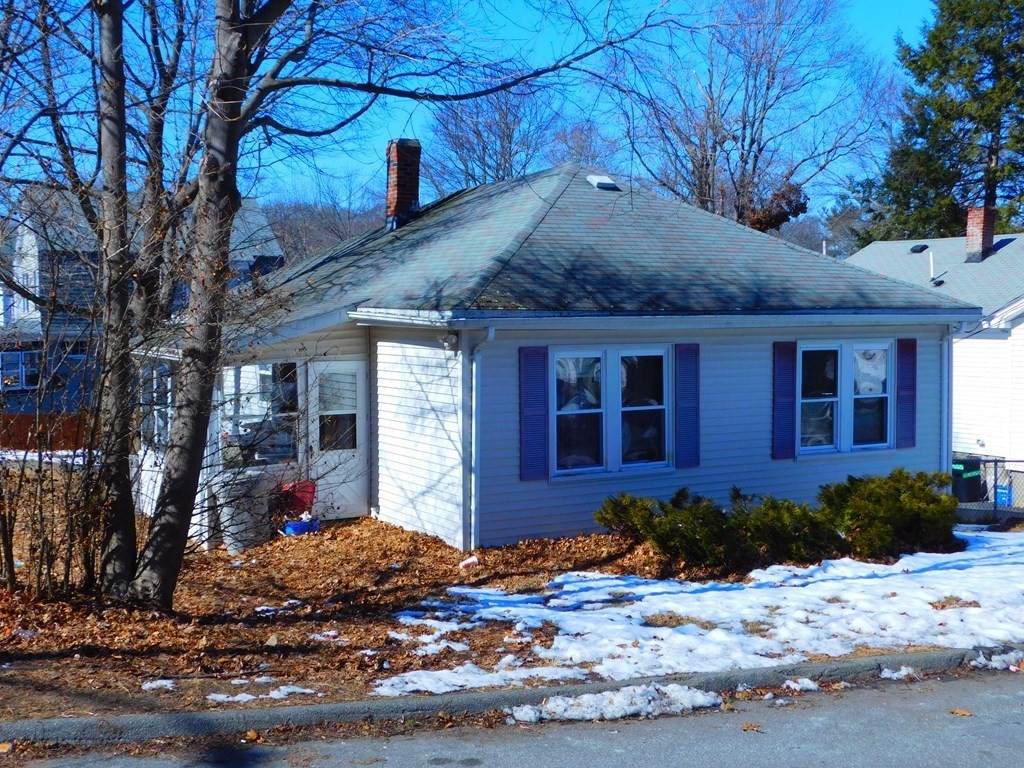 9 Laconia Ave - Photo 1