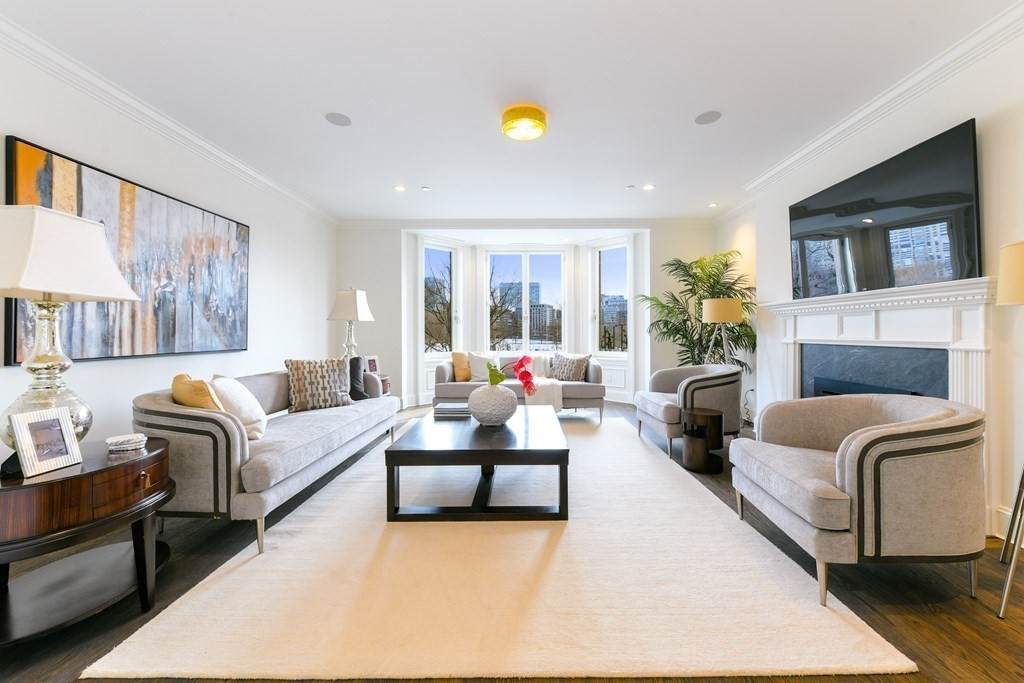 52 Beacon Street - Photo 1