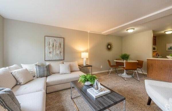375 Harvard St. (2-Bedroom) - Photo 1