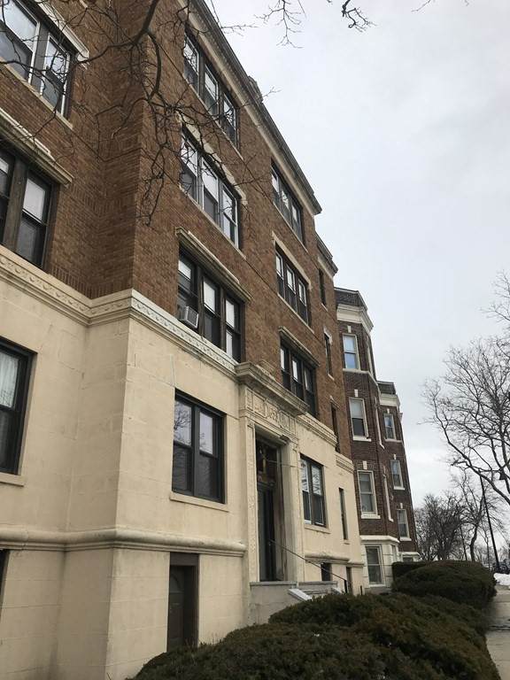1653 Commonwealth - Photo 1