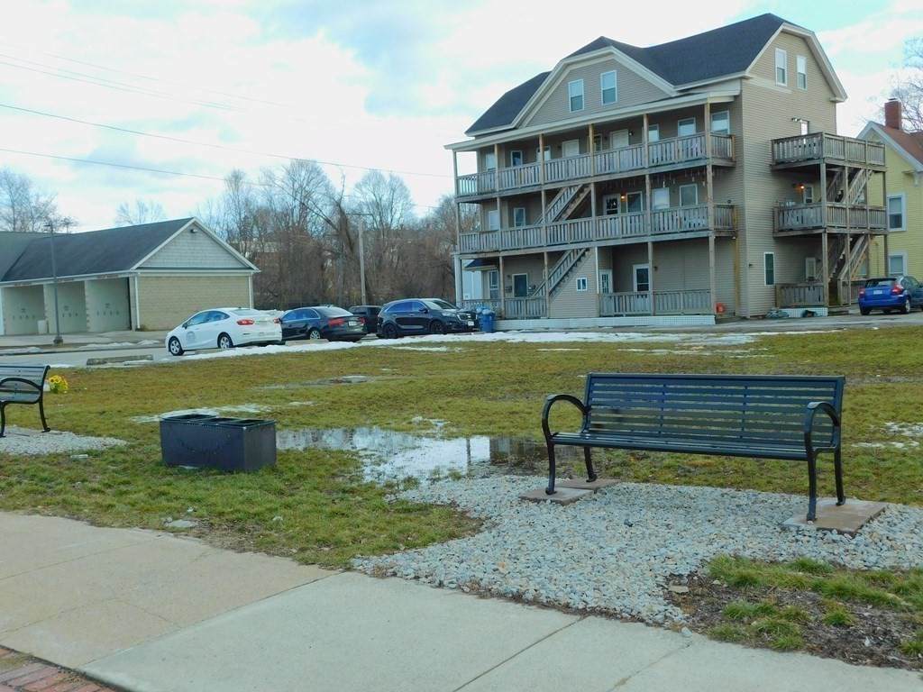 56 Main St - Photo 1