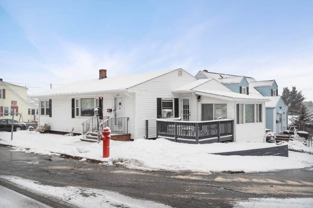 235 Vane St - Photo 1