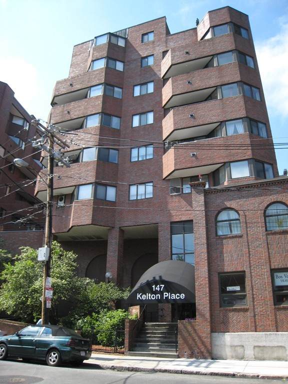 147 Kelton Street - Photo 1