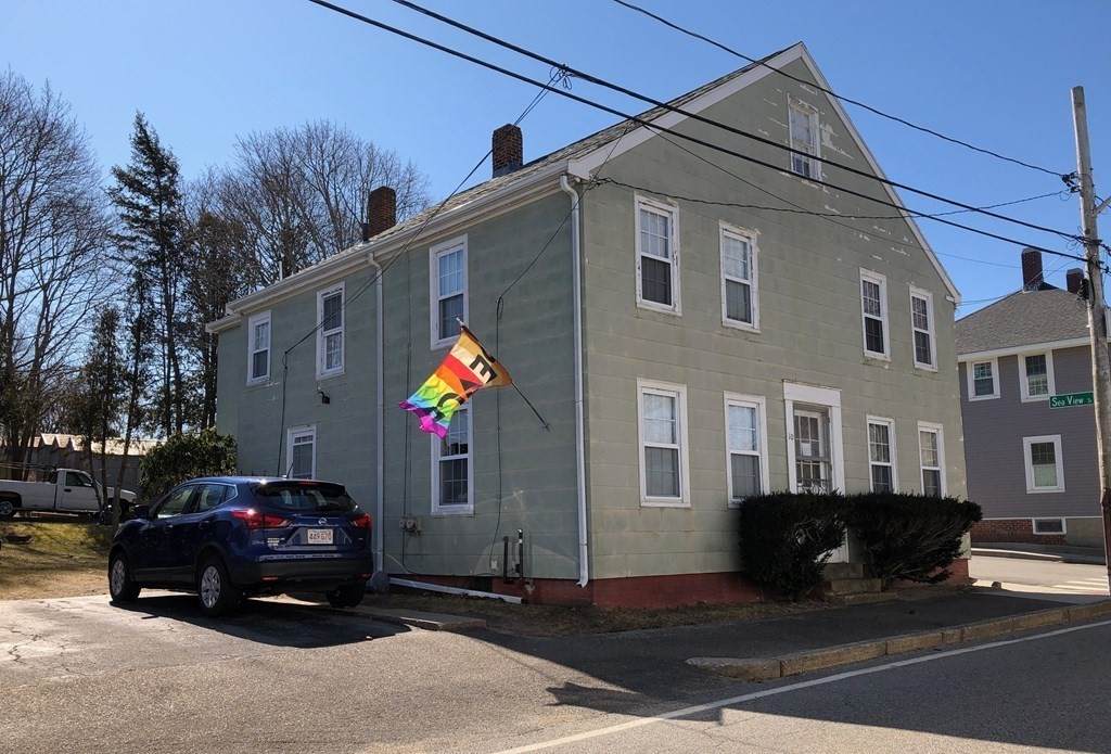 10 N Spooner St - Photo 1