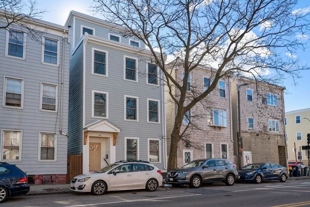245 Chelsea Street - Photo 1