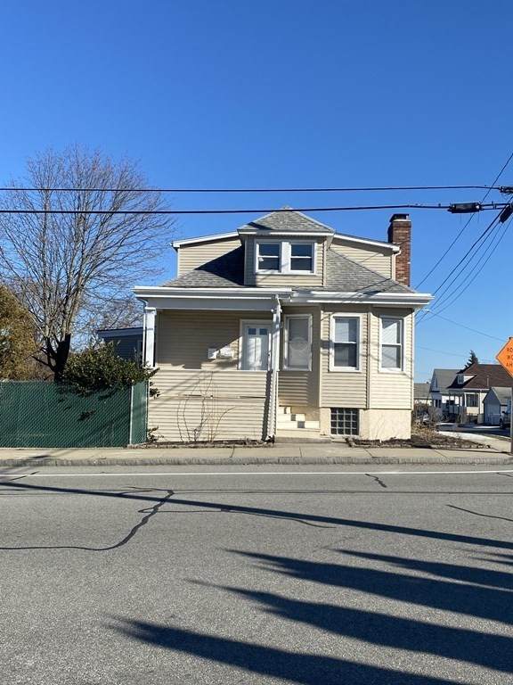 554-D Dartmouth St - Photo 1