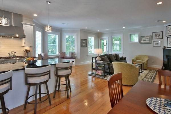 603 E. 6th Street - Photo 1