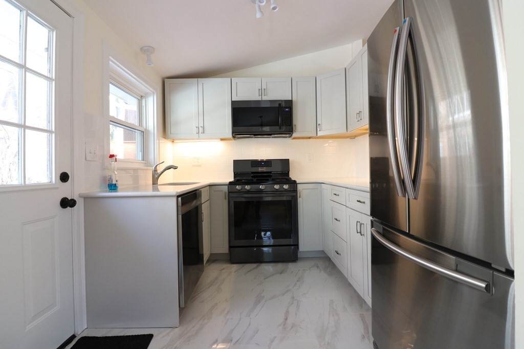 246 Allston St - Photo 1