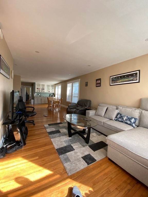 4577 Washington St - Photo 1