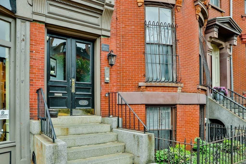 583 Massachusetts Avenue - Photo 1