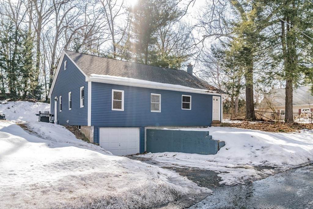 73 N Lake Ave - Photo 1