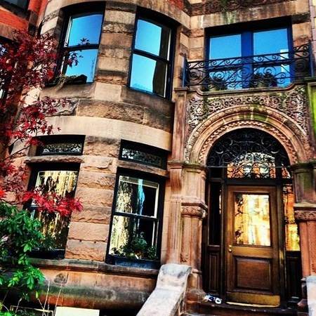 261 Beacon - Photo 1