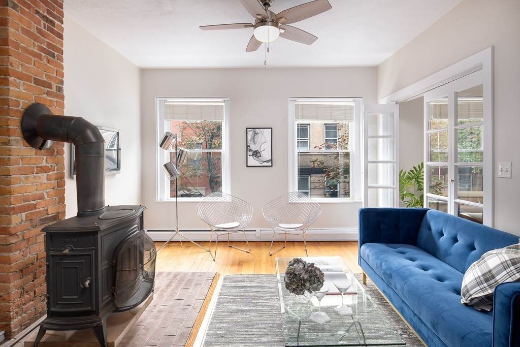43 Irving Street - Photo 1