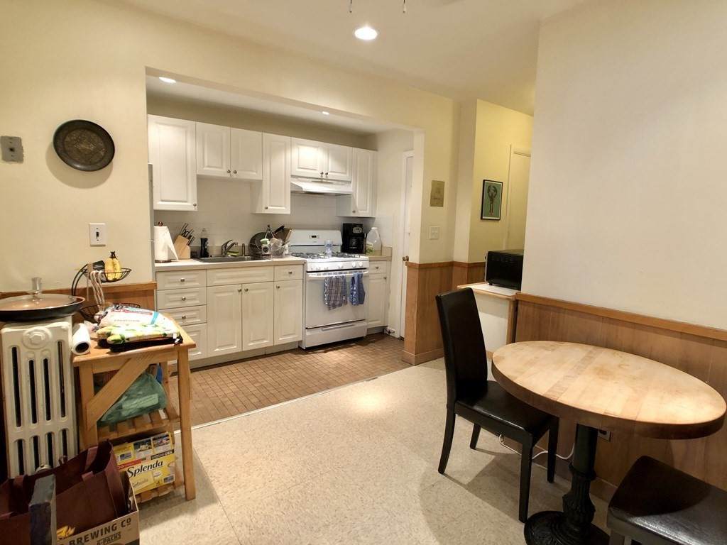 590 Centre St - Photo 1