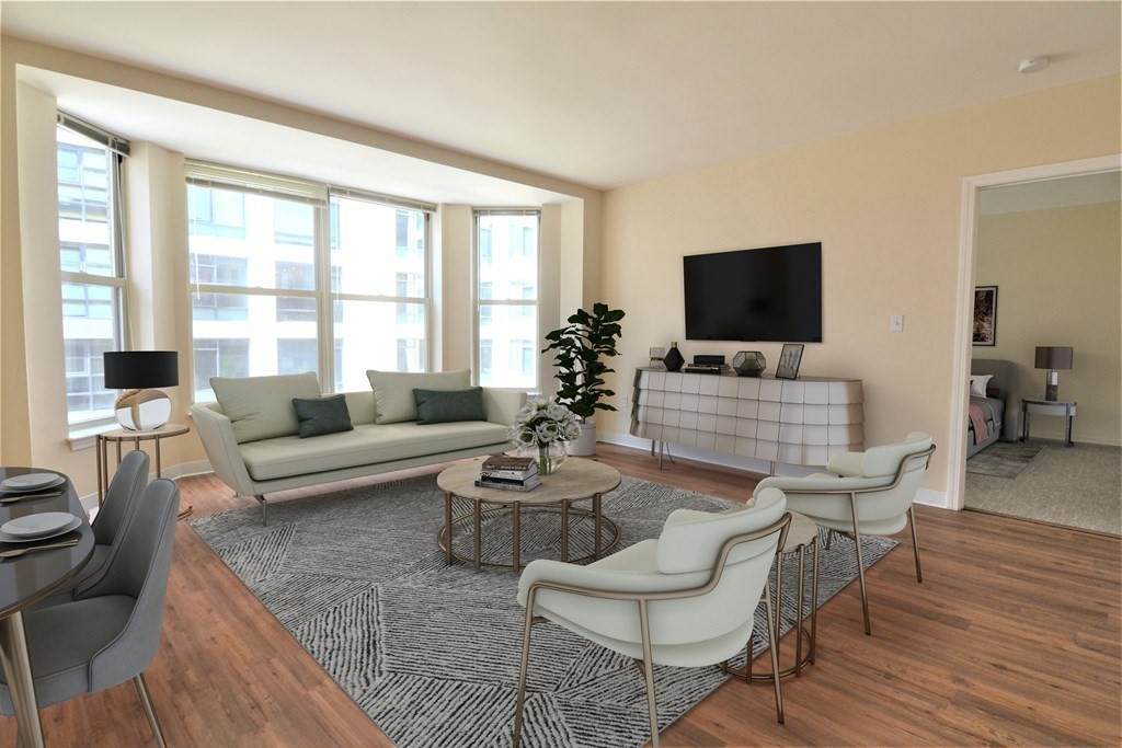 75 Peterborough - Photo 1