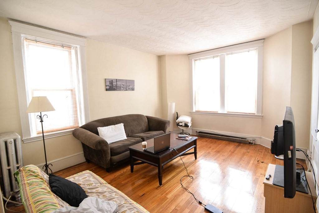 15 Parkman St - Photo 1